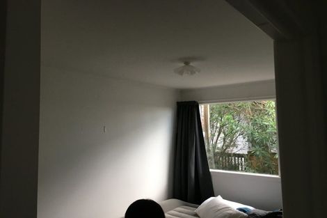 Photo of property in 17 Scarboro Terrace, Murrays Bay, Auckland, 0630