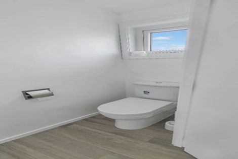 Photo of property in 176 Henderson Valley Road, Henderson, Auckland, 0612