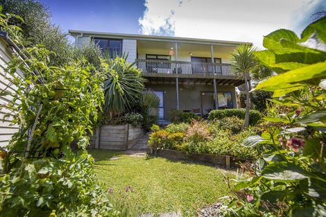 Photo of property in 32 Cullen Street, Mangawhai Heads, Mangawhai, 0505
