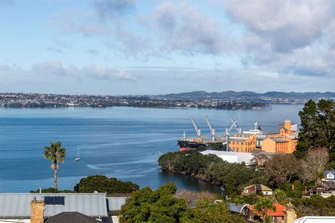 Photo of property in 2/12 Mariposa Crescent, Birkenhead, Auckland, 0626