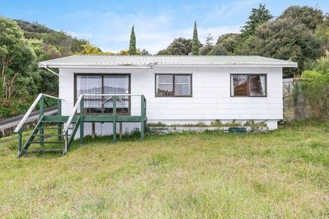 Photo of property in 22 Matariki Grove, Wainuiomata, Lower Hutt, 5014