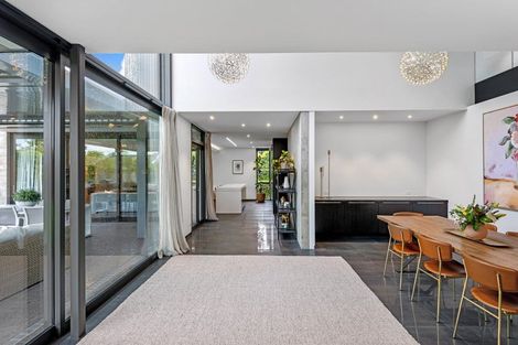 Photo of property in 68 Garden Road, Merivale, Christchurch, 8014