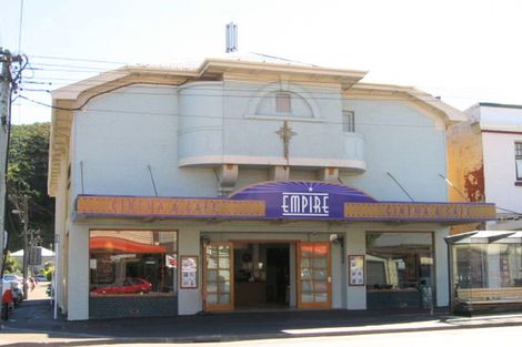 Photo of property in 202 The Parade, Island Bay, Wellington, 6023