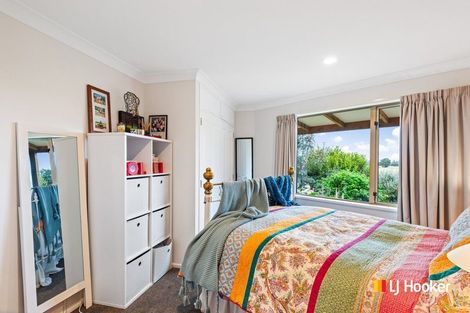 Photo of property in 16 Woodside Road, Woodside, Outram, 9073