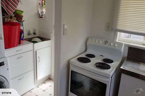 Photo of property in 1/10 Ayton Drive, Totara Vale, Auckland, 0629