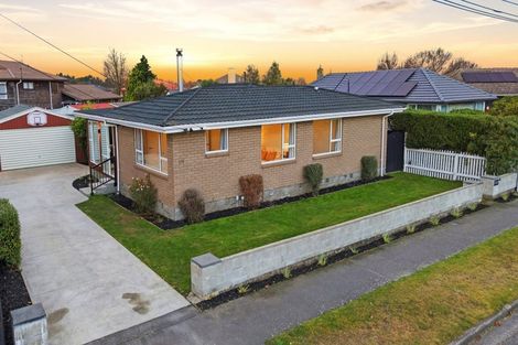 Photo of property in 274 Lake Terrace Road, Shirley, Christchurch, 8061