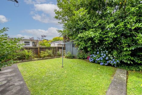 Photo of property in 3 Churchill Street, Levin, 5510