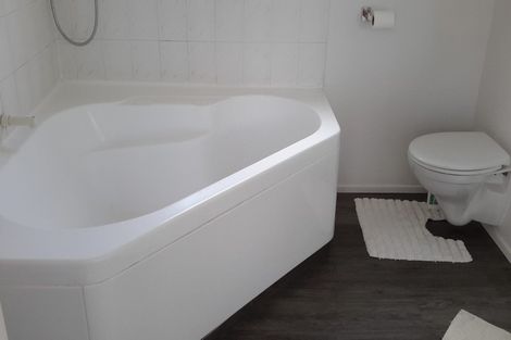 Photo of property in 26 Mayall Avenue, Beach Haven, Auckland, 0626