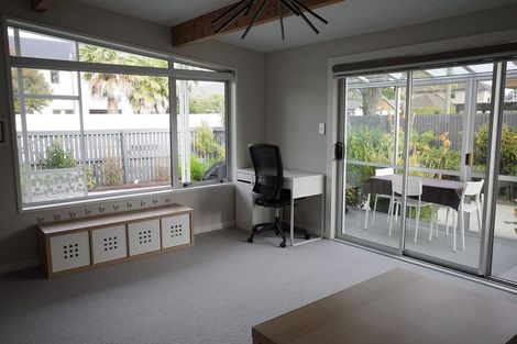 Photo of property in 1/64 Abberley Crescent, St Albans, Christchurch, 8014