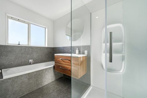 Photo of property in 70 Aston Drive, Waimairi Beach, Christchurch, 8083