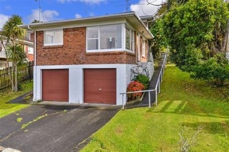Photo of property in 1/5 Keldale Place, Forrest Hill, Auckland, 0620