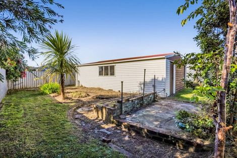 Photo of property in 198 Waihi Road, Hawera, 4610