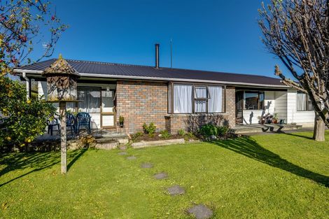 Photo of property in 2 Yeo Place, Taradale, Napier, 4112