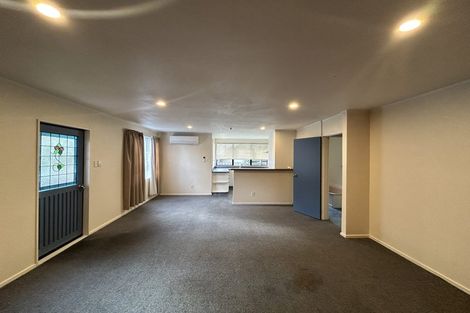 Photo of property in 20 Melrose Road, Island Bay, Wellington, 6023