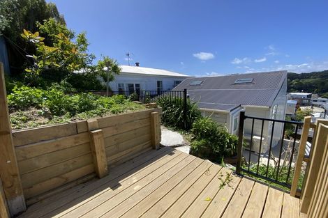 Photo of property in 124 Wallace Street, Mount Cook, Wellington, 6021