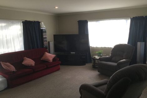 Photo of property in 93 Fraser Drive, Feilding, 4702