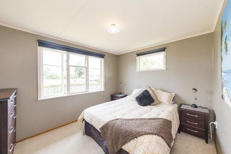 Photo of property in 10 Oriana Place, Highbury, Palmerston North, 4412