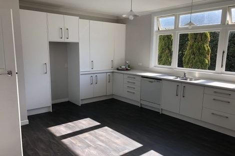 Photo of property in 313-315 Tennent Drive, Turitea, Palmerston North, 4472