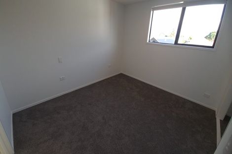 Photo of property in 4/22 Yeovil Road, Te Atatu Peninsula, Auckland, 0610