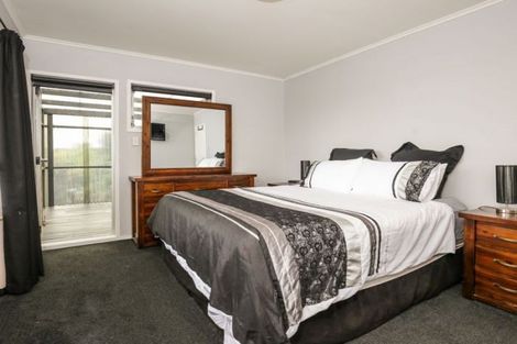 Photo of property in 39 Redwood Drive, Massey, Auckland, 0614