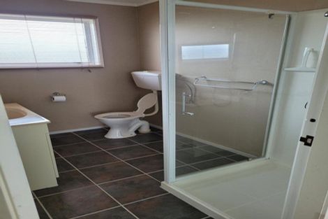 Photo of property in 15b Farnworth Crescent, Whakatane, 3120