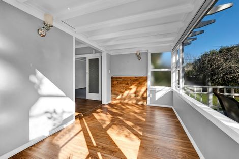 Photo of property in 402 South Road, Hawera, 4674