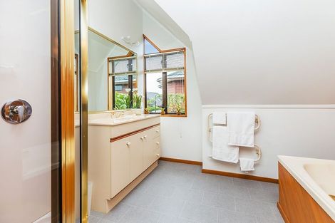 Photo of property in 12 Montrose Grove, Churton Park, Wellington, 6037