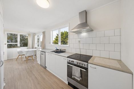 Photo of property in 9 Arene Grove, Titahi Bay, Porirua, 5022