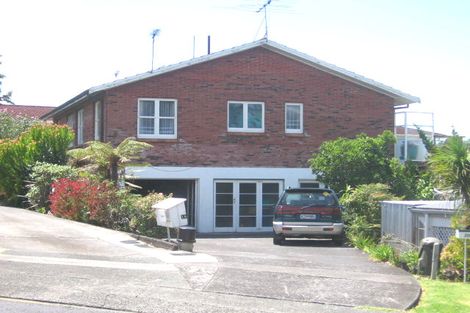 Photo of property in 1/18 Fowler Street, Northcote, Auckland, 0627