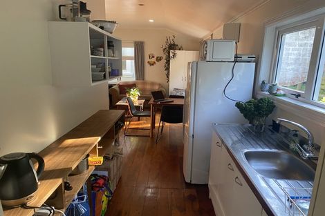 Photo of property in 9 Rixon Grove, Mount Victoria, Wellington, 6011