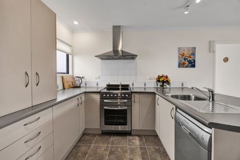 Photo of property in 106 Smart Road, Glen Avon, New Plymouth, 4312