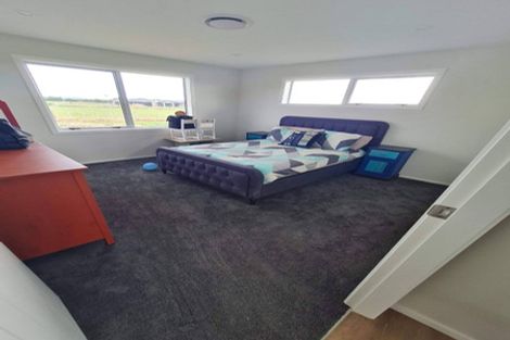 Photo of property in 33 Oriwa Lane, Levin, 5571