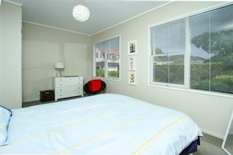 Photo of property in 1 Frater Avenue, Milford, Auckland, 0620