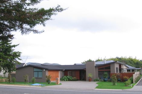 Photo of property in 97 Park Avenue, Waikanae, 5036