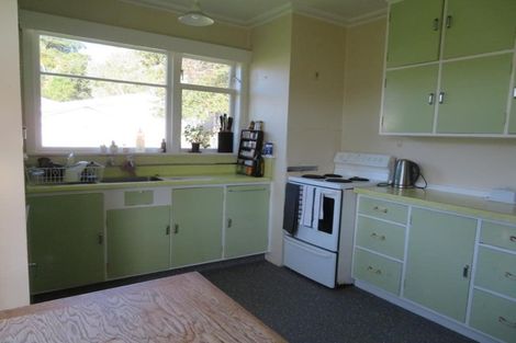 Photo of property in 64 Creswick Terrace, Northland, Wellington, 6012