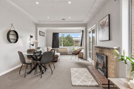 Photo of property in 8 Weir Street, Green Island, Dunedin, 9018
