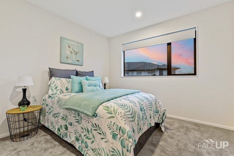 Photo of property in 79a Granville Drive, Massey, Auckland, 0614