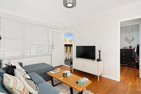 Photo of property in 2/71 Emmett Street, Greerton, Tauranga, 3112