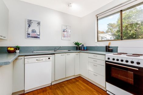 Photo of property in 15 Chew Place, Ranui, Porirua, 5024