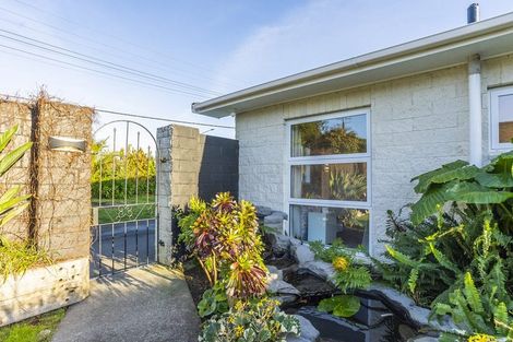 Photo of property in 301 Te Moana Road, Waikanae, 5036