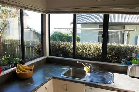 Photo of property in 6b Atamira Close, Churton Park, Wellington, 6037