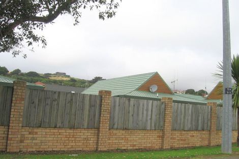 Photo of property in Redwood Village, 32/42 Main Road, Tawa, Wellington, 5028