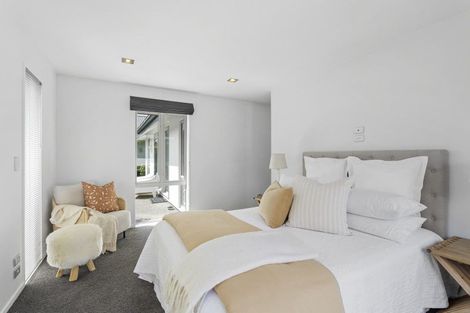 Photo of property in 5 Millpond Place, Parklands, Christchurch, 8083