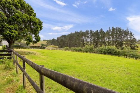 Photo of property in 298 Rimmer Road, Helensville, 0875