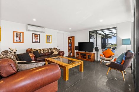 Photo of property in 11 Aparima Place, Awatoto, Napier, 4110