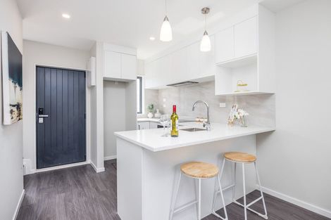 Photo of property in 8 Blanes Road, Weymouth, Auckland, 2103