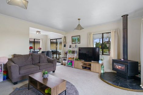 Photo of property in 52 Maclean Street, Cambridge, 3434