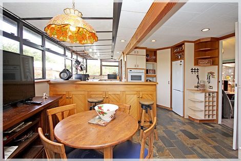 Photo of property in 27 Nuku Street, Tangimoana, 4822