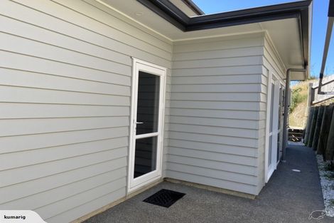 Photo of property in 124 Amesbury Drive, Churton Park, Wellington, 6037