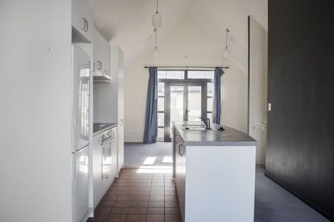 Photo of property in Pirie Street Townhouses, 18/35u Pirie Street, Mount Victoria, Wellington, 6011